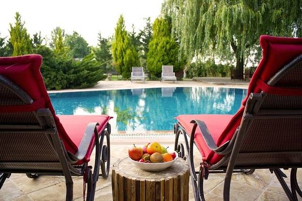 Comment bénéficier d'aides ou de réductions fiscales pour acheter une piscine ?